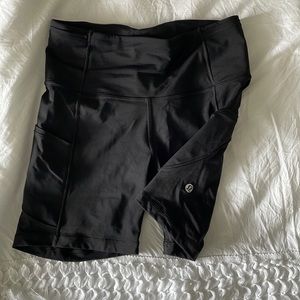 Lululemon Size 6 Biker Shorts